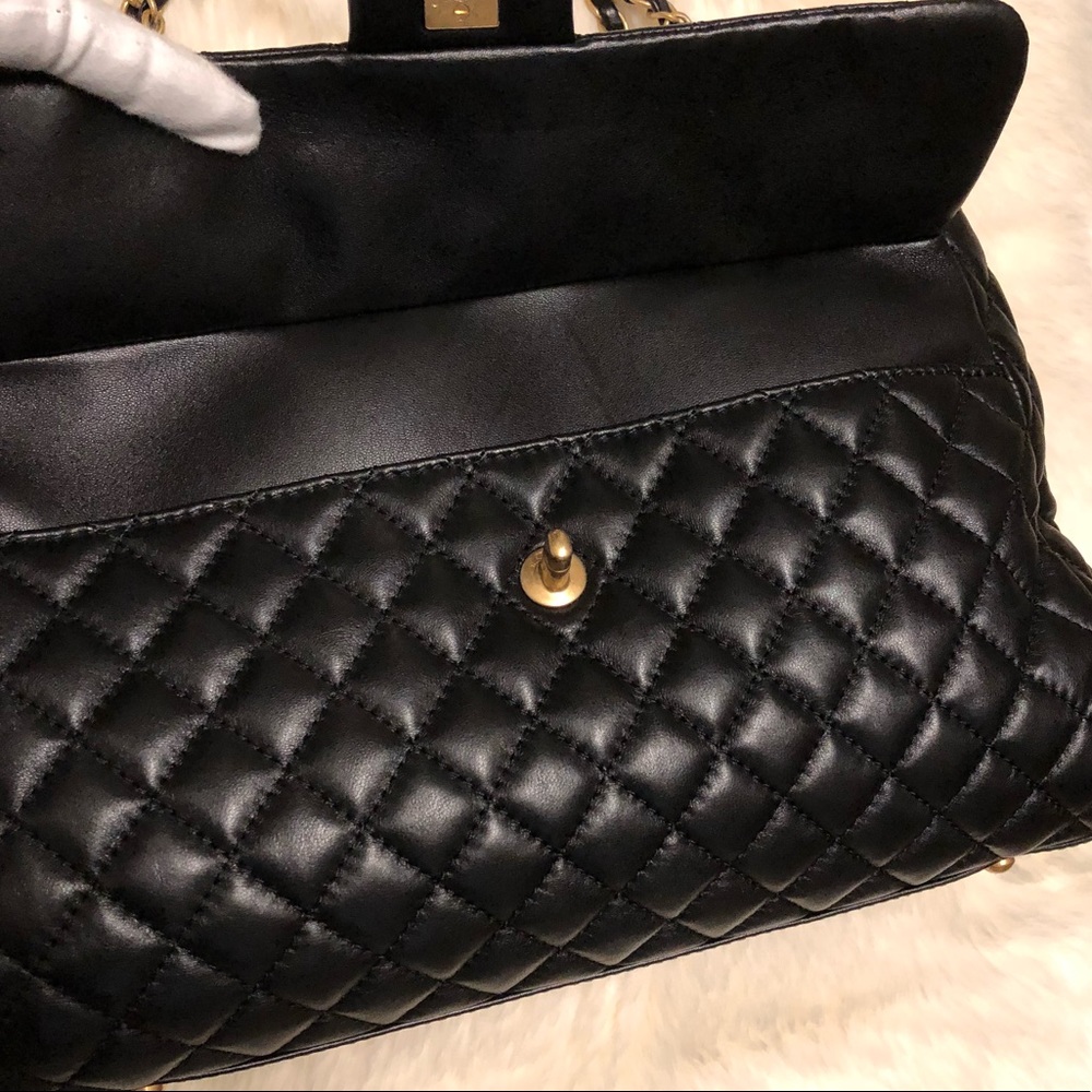 💯 Authentic Chanel Large Lambskin shopping bag - Picture 8 of 8